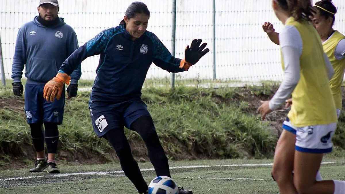 Club Puebla Femenil 01